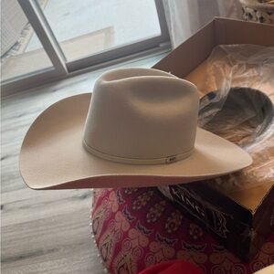 MHT Westerns Rodeo King Felt Cowboy Hat Silverbelly Ivory 3X Beaver sz 7- 7 1/4